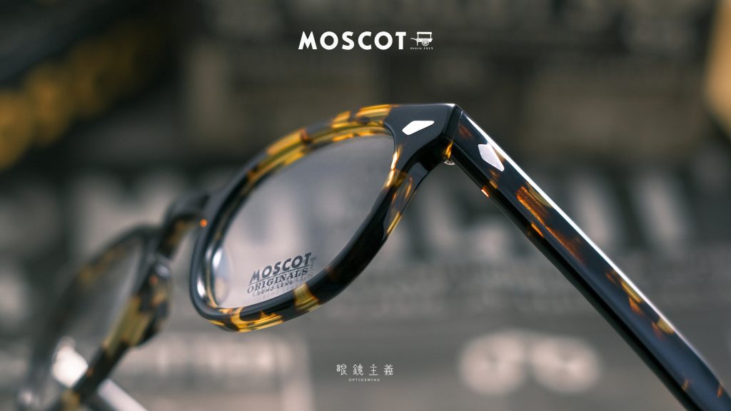 MOSCOT